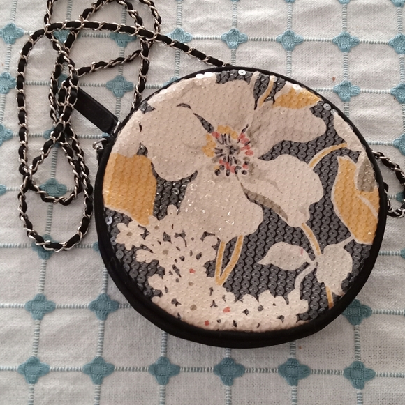 Handbags - Vera Bradley Floral Sequin Round Crossbody Bag - Yellow & Cream